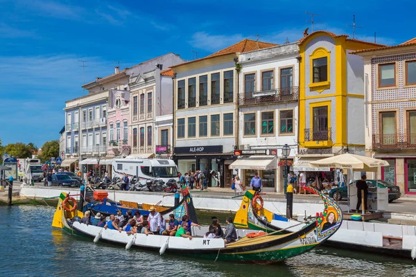 Traditionelles boot in aveiro, portugal — Stockfoto