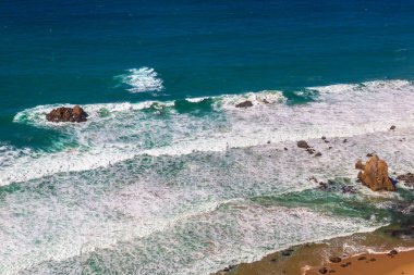 Portekiz 'de Atlantik Okyanusu kıyısı