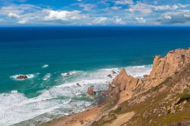 Portekiz 'de Atlantik Okyanusu kıyısı