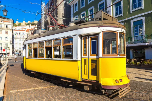 Lizbon Vintage tramvay — Stok fotoğraf