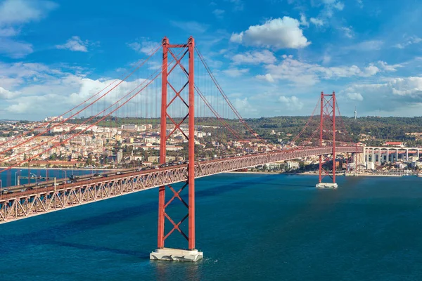 Brücke vom 25. April in Lissabon — Stockfoto