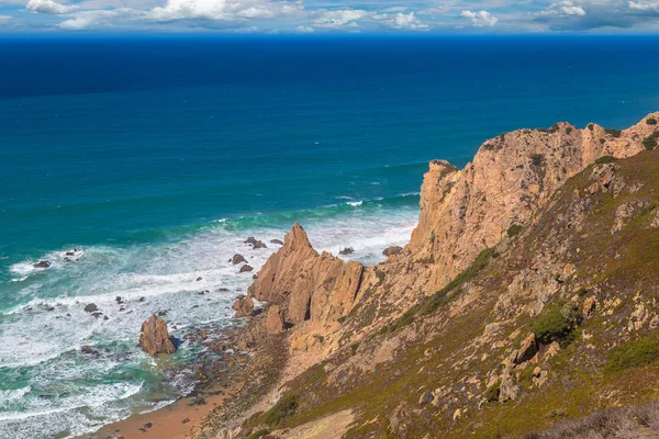 Portekiz 'de Atlantik Okyanusu kıyısı