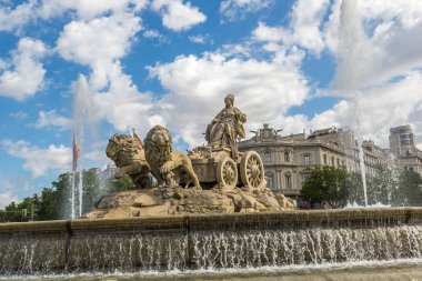 Madrid'da Cibeles Çeşmesi
