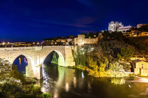 Ponte San Martin em Toledo — Fotografia de Stock