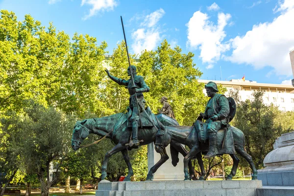 Don Quixote and Sancho Panza in Madrid — Stock Photo, Image