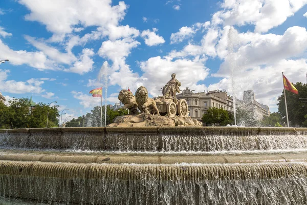 Cibeles fuente en madrid —  Fotos de Stock