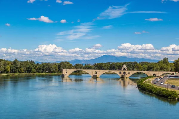 Avignon Saint Benezet Köprüsü