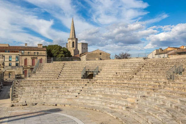 Römisches Amphitheater in Arles, Frankreich — Stockfoto