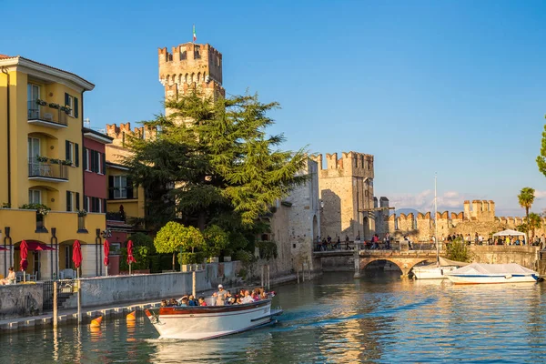 Skaligerschloss in Sirmione — Stockfoto