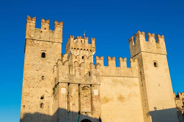 Castillo Scaliger en Sirmione —  Fotos de Stock