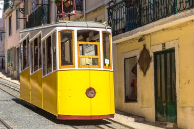 Füniküler Lizbon şehir merkezi