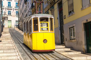 Füniküler Lizbon şehir merkezi
