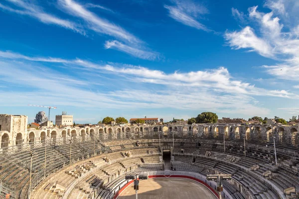 Römisches Amphitheater in Arles — Stockfoto