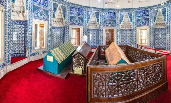 Istanbul'daki Hürrem Türbesi