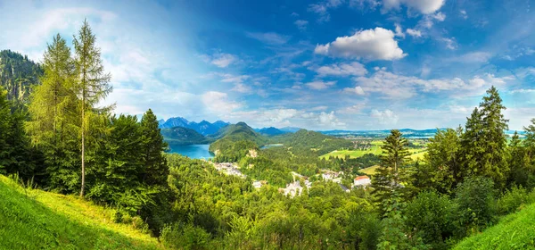 Hohenschwangau és az Alpok — Stock Fotó