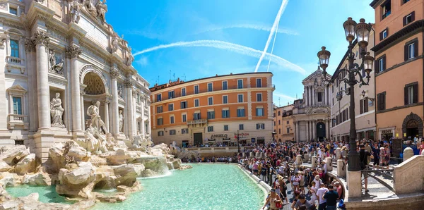 Fountain di Trevi en Roma —  Fotos de Stock