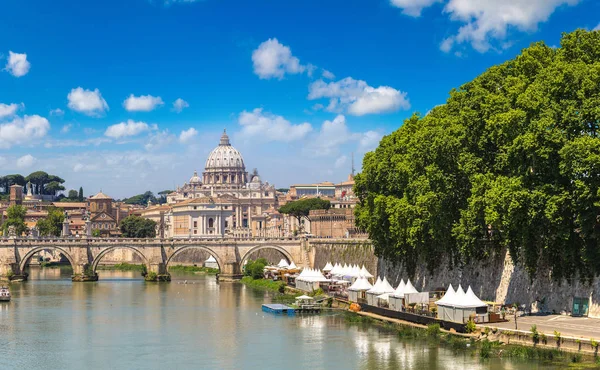 Bazilika San Pietro v Římě — Stock fotografie