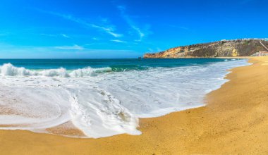 Nazare Sahili ve sandy beach