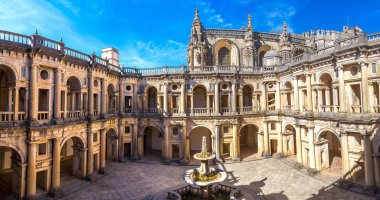 Ortaçağ Templar Kalesi