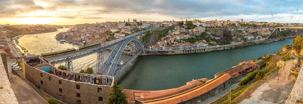 Porto 'daki Dom Luis Köprüsü