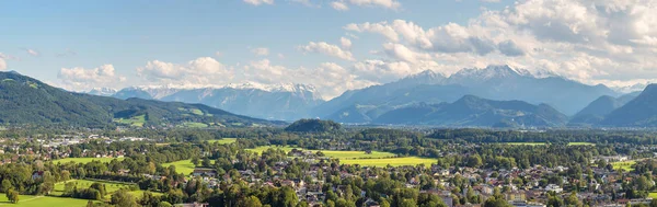 Panoramautsikt över Salzburg — Stockfoto