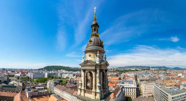 Budapest und st. stephen basilika — Stockfoto