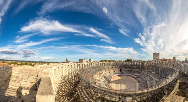 Roman amphitheatre in Arles — Stock Photo, Image