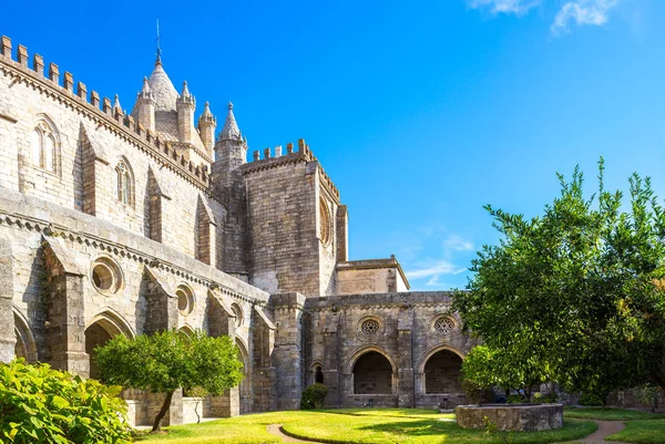 Kathedraal van evora, portugal — Stockfoto