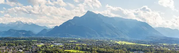 Panoramautsikt över Salzburg — Stockfoto