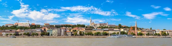 Budapest with the river Danube — Stock Photo, Image