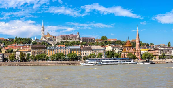 Budapest med elven Donau – stockfoto