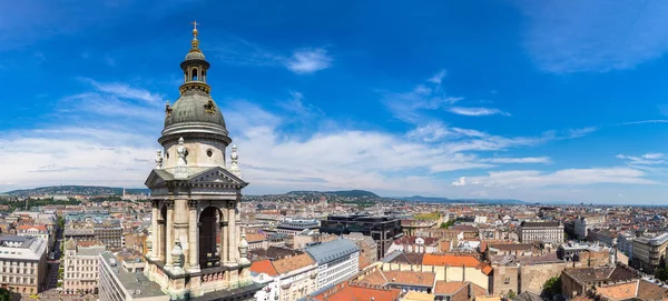 Budapest och St Stephen basilikan — Stockfoto