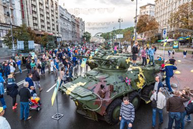 Askeri teçhizat Kiev fuarı