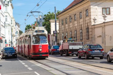 Viyana'da elektrikli tramvay