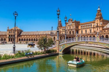 İspanyol Meydanı: Sevilla