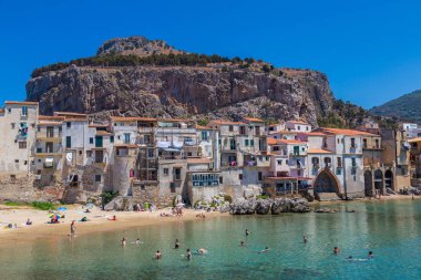 Cefalu Sicilya Sandy beach