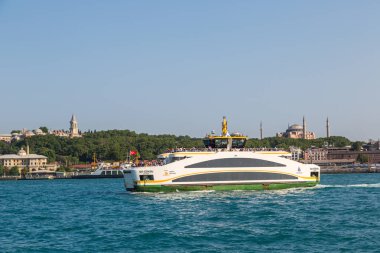 İstanbul 'da yolcu gemisi