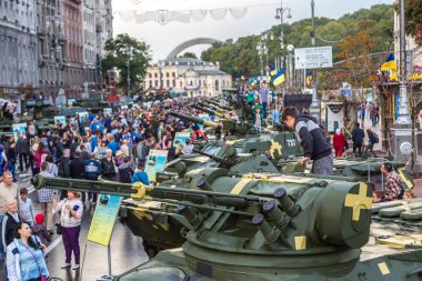 Askeri teçhizat Kiev fuarı