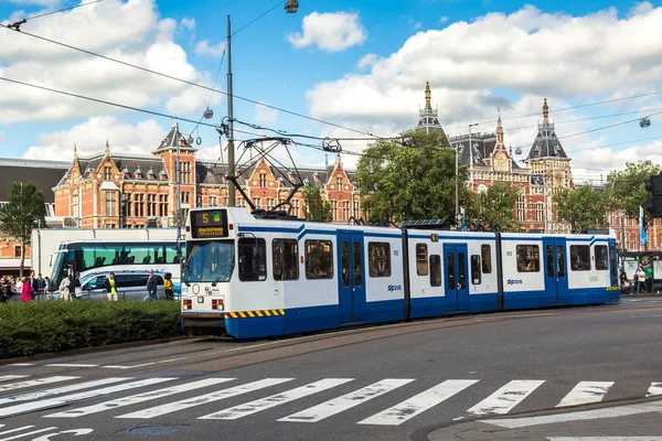 アムステルダムのシティトラム — ストック写真