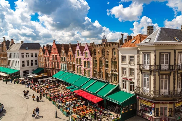 Piazza del Mercato a Bruges — Foto Stock