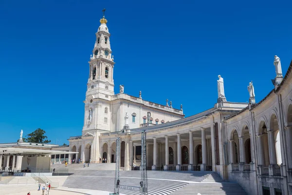 Santuario de Fátima Edificios religiosos católicos — Foto de Stock