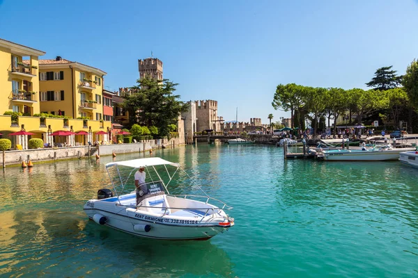 Skaligerschloss in Sirmione — Stockfoto