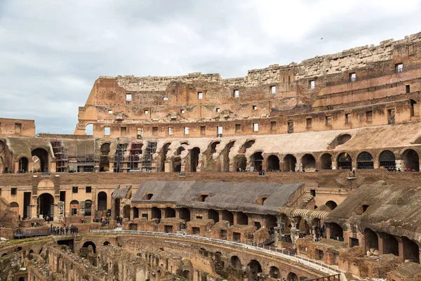 Coliseum ruins in Rome — Stock Photo, Image