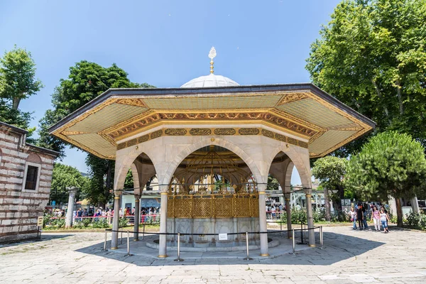 Fontanna Hagia Sofia w Stambule — Zdjęcie stockowe