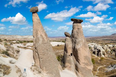 Graces Devrent Vadisi tepelerde rock