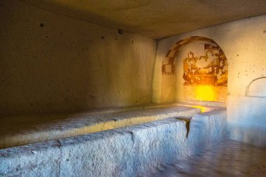 Göreme kilisede mağara