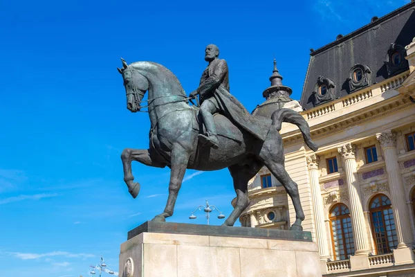 Király i. Károly szobra Bukarestben — Stock Fotó