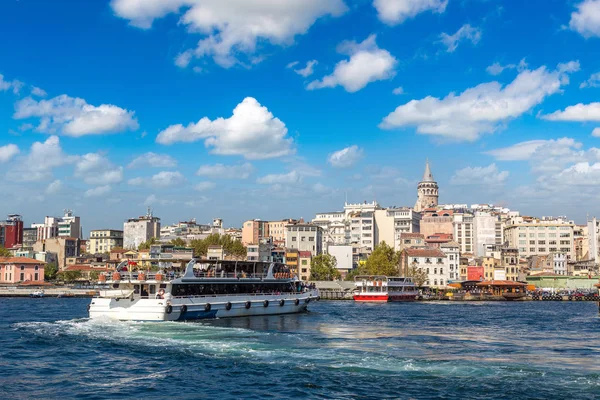 Galata Tower in Istanbul — Stock Photo, Image