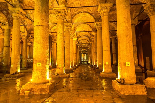 Cistern-basilikan i istanbul — Stockfoto