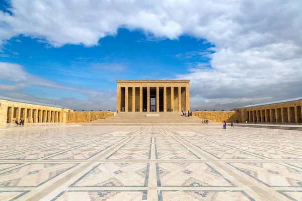 Anitkabir, мавзолей Ататюрка в Анкарі — стокове фото